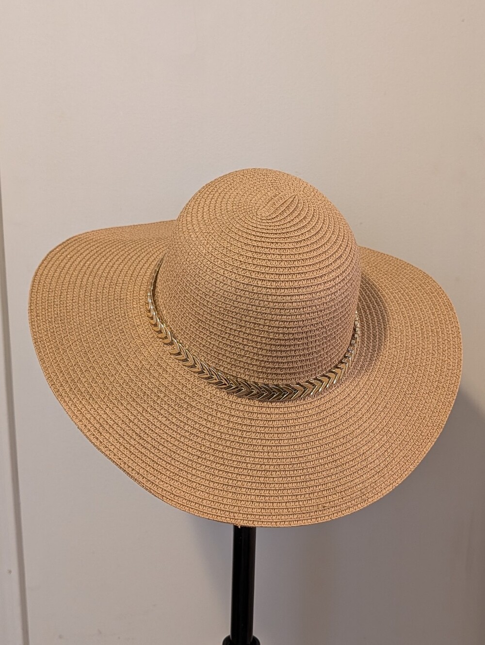 Wide Brim Straw Sun Hat with Metallic Leaf Band - Beige - Picture 4 of 5